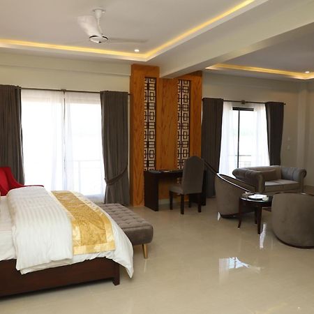 Swat Palace Hotel By Northin Mam Derai 객실 사진